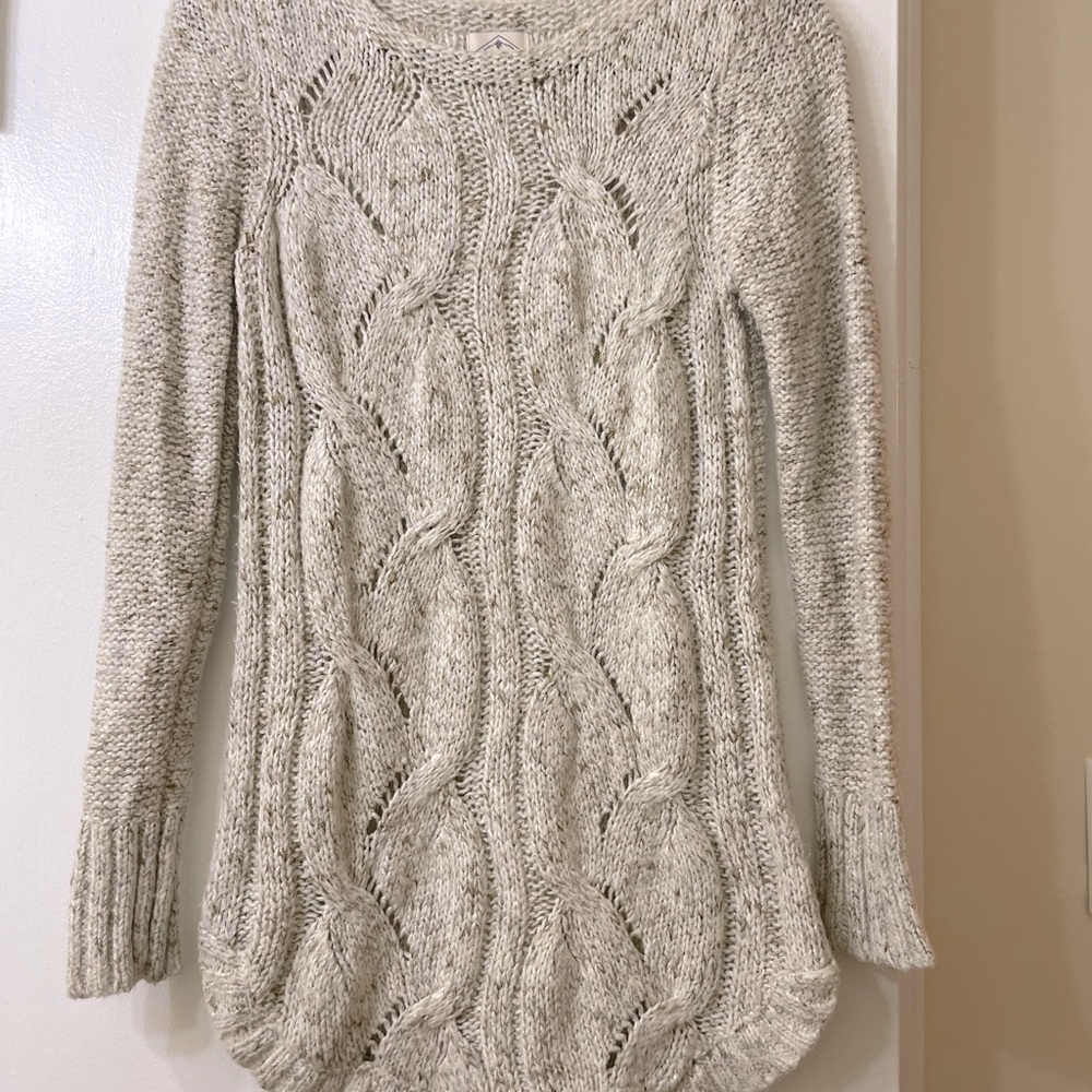 Cream Cable-Knit Sweater (size Small)